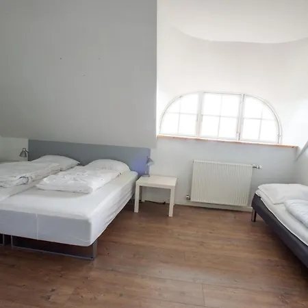 公寓 斯图克森里伯度假小屋及公寓酒店 *
